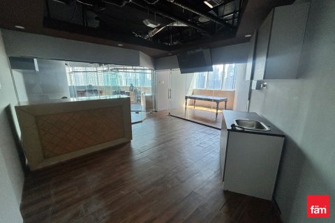 Bureau à Business Bay, Dubai, 94.2 m², № 112553 - photo 7
