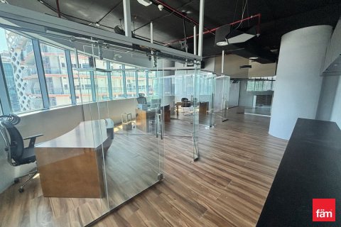 Bureau à Business Bay, Dubai, 94.2 m², № 112553 - photo 2