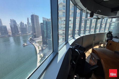 Bureau à Business Bay, Dubai, 94.2 m², № 112553 - photo 4