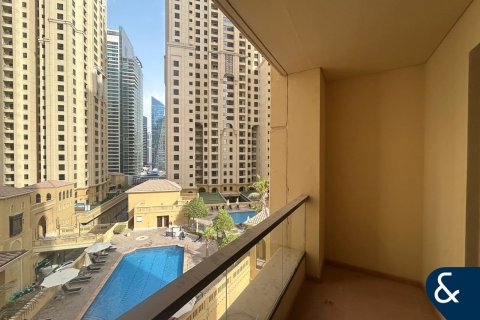 Apartment in Rimal 2, Jumeirah Beach Residence, Dubai 1 bedroom, 106 sq.m. № 76165 - photo 2