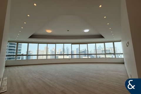 Снять в аренду квартиру в Дубай Марине, Дубай: 4 спальни, 224м², № 76167 - фото 2