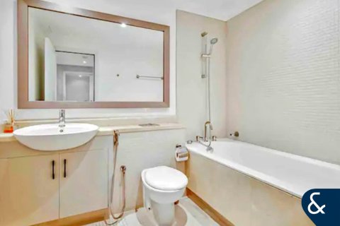 Apartamento en Downtown Dubai (Downtown Burj Dubai), Dubai, 1 dormitorio, 85 m², № 76170 - foto 11