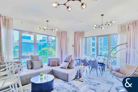 Apartamento en Downtown Dubai (Downtown Burj Dubai), Dubai, 1 dormitorio, 85 m², № 76170 - foto 1