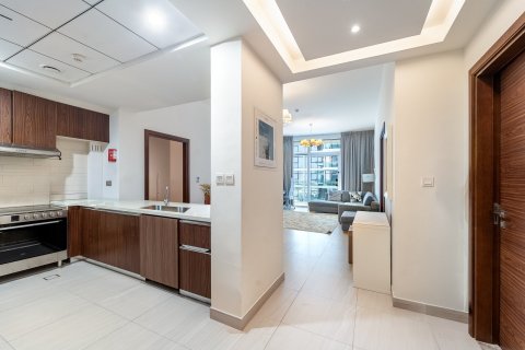 Apartment in Al Kifaf, Dubai 2 bedrooms, 144 sq.m. № 96926 - photo 3