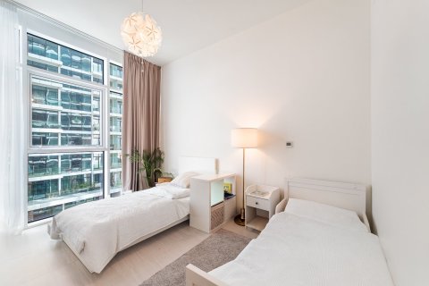 Apartment in Al Kifaf, Dubai 2 bedrooms, 144 sq.m. № 96926 - photo 7