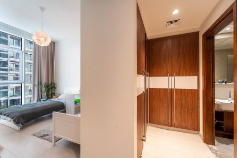 Apartment in Al Kifaf, Dubai 2 bedrooms, 144 sq.m. № 96926 - photo 6