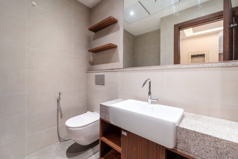 Apartment in Al Kifaf, Dubai 2 bedrooms, 144 sq.m. № 96926 - photo 9