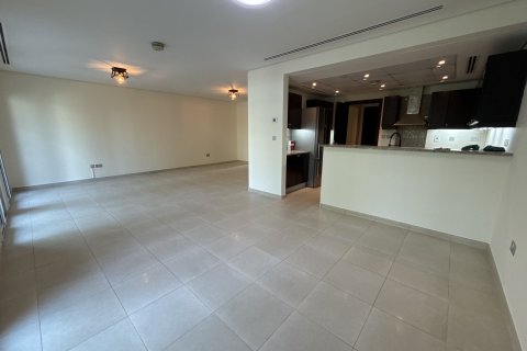 Adosado en Jumeirah Village Triangle, Dubai, 2 dormitorios, 240 m², № 96920 - foto 4