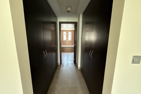 Adosado en Jumeirah Village Triangle, Dubai, 2 dormitorios, 240 m², № 96920 - foto 11