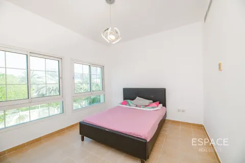 Villa à Jumeirah Village Triangle, Dubai, 2 chambres, 250 m², № 62287 - photo 5