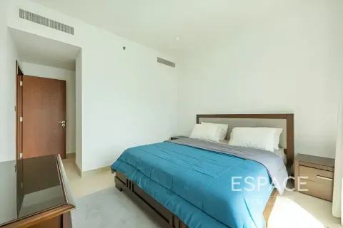 Снять в аренду квартиру в Дубай Марине, Дубай: 3 спальни, 162м², № 62285 - фото 2