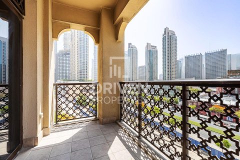 Apartment in Downtown Dubai (Downtown Burj Dubai), Dubai 1 bedroom, 76.74 sq.m. № 129349 - photo 2