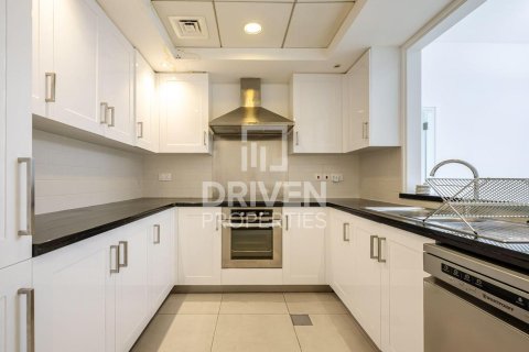 Apartment in 29 Burj Boulevard, Downtown Dubai (Downtown Burj Dubai), Dubai 1 bedroom, 78.78 sq.m. № 129350 - photo 4