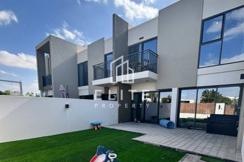 Adosado en Villanova, Dubai Land, Dubai, 3 dormitorios, 182 m², № 89657