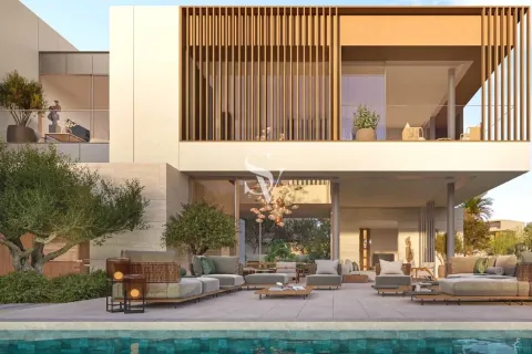 Villa in Dubai Land, Dubai 5 bedrooms, 758 sq.m. № 68312 - photo 1