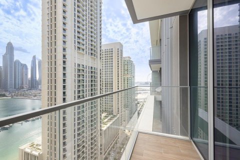Купить квартиру в EMAAR Beachfront, Dubai Harbour, Дубай: 1 спальня, 71.07м², № 52874 - фото 1