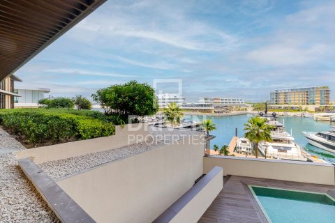 Apartamento en Jumeirah Bay Island, Jumeirah, Dubai, 2 dormitorios, 180 m², № 66595 - foto 16