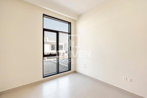 Villa en The Pulse, Dubai South (Dubai World Central), Dubai, 5 dormitorios, 307 m², № 66596 - foto 14