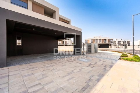 Villa en The Pulse, Dubai South (Dubai World Central), Dubai, 5 dormitorios, 307 m², № 66596 - foto 27
