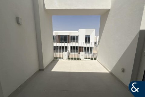 Villa in Nara, The Valley, Dubai 4 bedrooms, 258 sq.m. № 76413 - photo 11