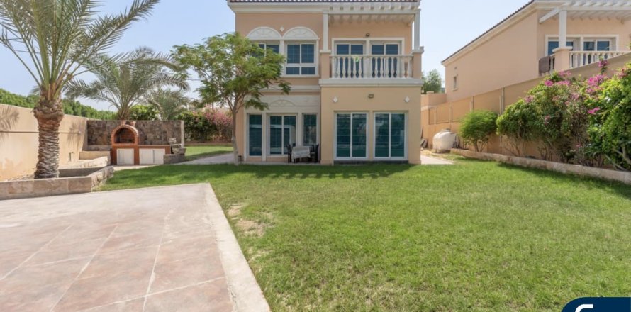 Villa in Jumeirah Village Circle, Dubai 3 bedrooms, 665 sq.m. № 76412