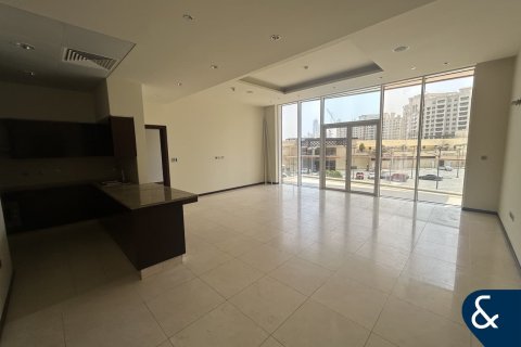 Apartment in Tiara Residences, Palm Jumeirah, Dubai 2 bedrooms, 156 sq.m. № 76414 - photo 2