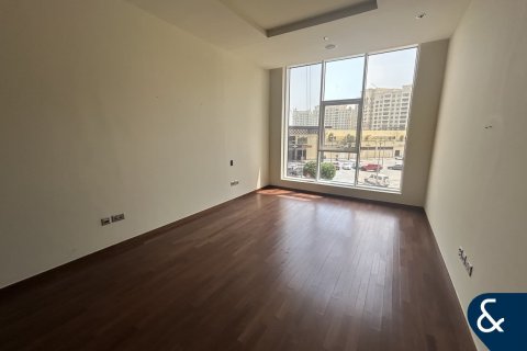 Apartment in Tiara Residences, Palm Jumeirah, Dubai 2 bedrooms, 156 sq.m. № 76414 - photo 11