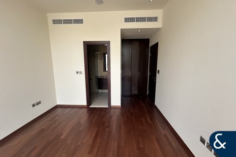 Apartment in Tiara Residences, Palm Jumeirah, Dubai 2 bedrooms, 156 sq.m. № 76414 - photo 9