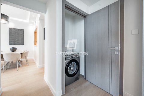 Apartment in Lake Almas West, Jumeirah Lake Towers, Dubai 2 bedrooms, 90 sq.m. № 74186 - photo 14