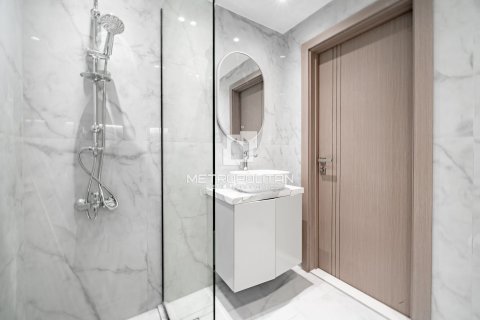 Apartment in Lake Almas West, Jumeirah Lake Towers, Dubai 2 bedrooms, 90 sq.m. № 74186 - photo 18