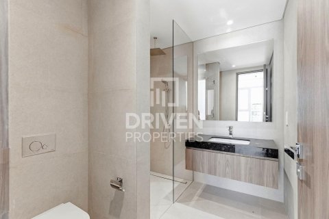Villa en Jumeirah Park, Dubai, 5 dormitorios, 373.93 m², № 126679 - foto 7