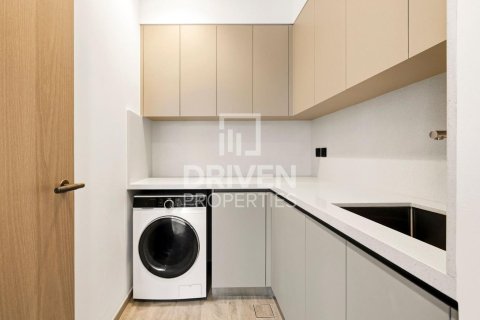 Apartment in Business Bay, Dubai 3 bedrooms, 289.02 sq.m. № 126687 - photo 20
