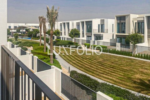 Townhouse in The Valley, Dubai 3 bedrooms, 175 sq.m. № 45275 - photo 12