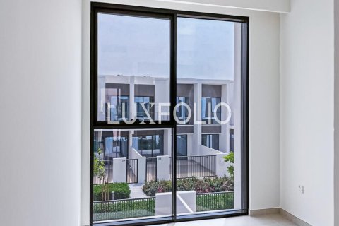 Townhouse in The Valley, Dubai 3 bedrooms, 175 sq.m. № 45275 - photo 2