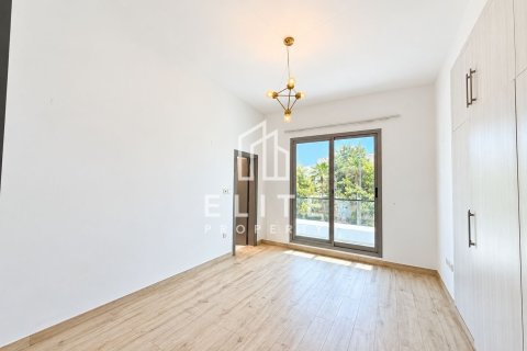 Townhouse in Umm Suqeim 3, Umm Suqeim, Dubai 3 bedrooms, 288 sq.m. № 142419 - photo 17