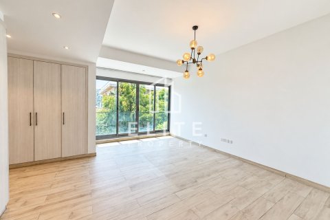 Townhouse in Umm Suqeim 3, Umm Suqeim, Dubai 3 bedrooms, 288 sq.m. № 142419 - photo 14