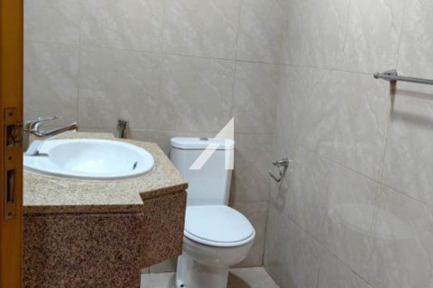 Снять в аренду квартиру в Marina Crown, Дубай Марина, Дубай: 2 спальни, 138.8м², № 24139 - фото 5
