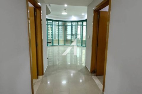 Снять в аренду квартиру в Marina Crown, Дубай Марина, Дубай: 2 спальни, 138.8м², № 24139 - фото 11