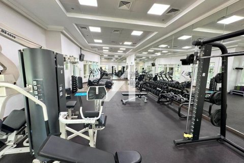 Снять в аренду квартиру в Marina Crown, Дубай Марина, Дубай: 2 спальни, 138.8м², № 24139 - фото 2
