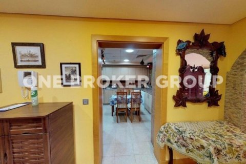 Apartment in Palm Jumeirah, Dubai 2 bedrooms, 185.5 sq.m. № 231 - photo 10