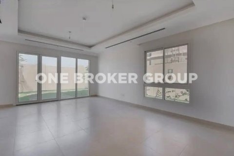 Villa à Al Barsha, Dubai, 4 chambres, 322.2 m², № 229 - photo 2