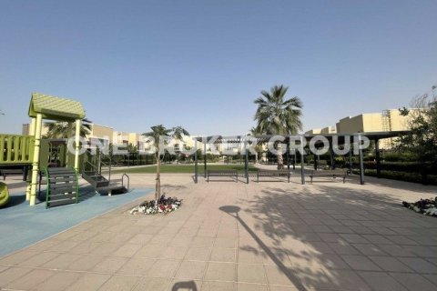 فيلا في البرشاء, دبي 4 غرف نوم, 322.2 م² رقم 228 - صورة 20