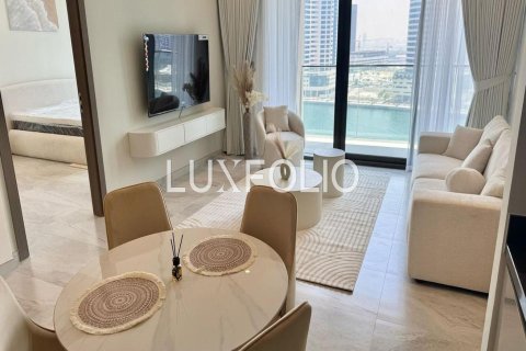 Apartamento en Business Bay, Dubai, 1 dormitorio, 75 m², № 46153 - foto 1