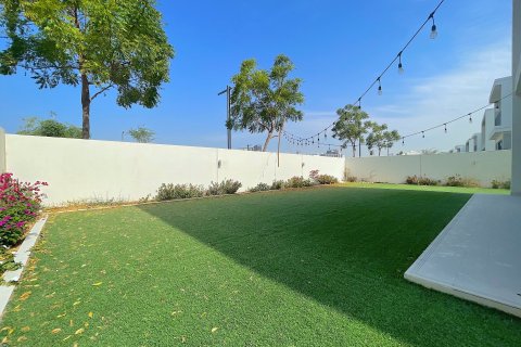 Villa in Dubai Hills Estate, Dubai 4 bedrooms, 327.3 sq.m. № 142288 - photo 18