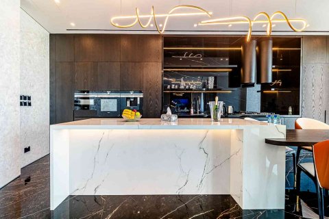 Apartment in Palm Jumeirah, Dubai 3 bedrooms, 464 sq.m. № 97170 - photo 12