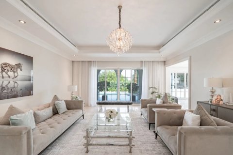 Adosado en Dubai, 6 dormitorios, 666 m², № 97177 - foto 3