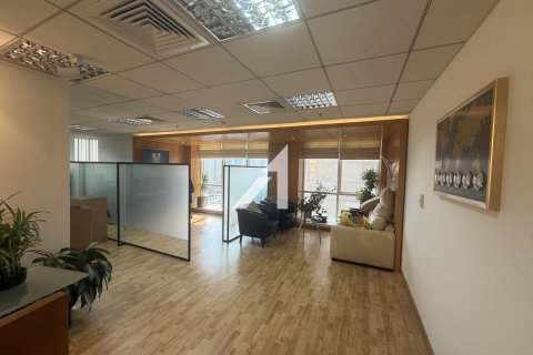 Снять в аренду офис в Дубае: 106.8м², № 63052 - фото 1