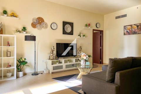 Apartment in Bahar, Jumeirah Beach Residence, Dubai 1 bedroom, 142 sq.m. № 63050 - photo 1