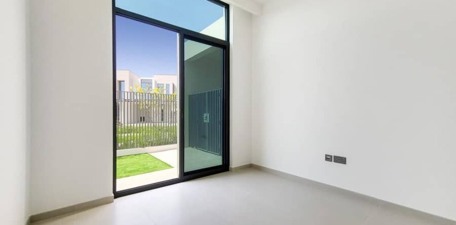 Вилла в Arabian Ranches 3, Дубай, 4 спальни, 255м², № 57920