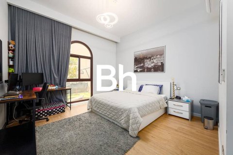 Adosado en Mudon, Dubai, 4 dormitorios, 312 m², № 57939 - foto 9